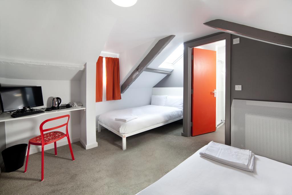 Sleeperdorm Hostel Newcastle upon Tyne Buitenkant foto